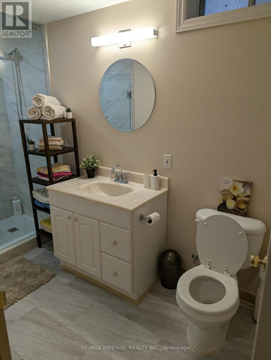 249 Thornway Avenue, Vaughan, Ontario  L4J 7X8 - Photo 6 - N12727826