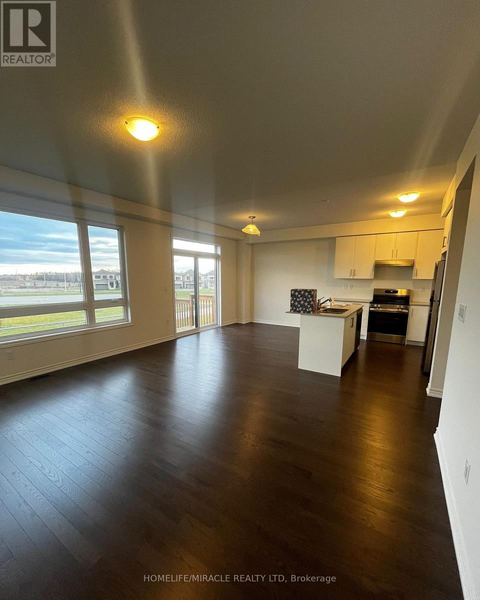 24 Phoenix Boulevard, Barrie, Ontario  L9J 0P6 - Photo 11 - S12727838