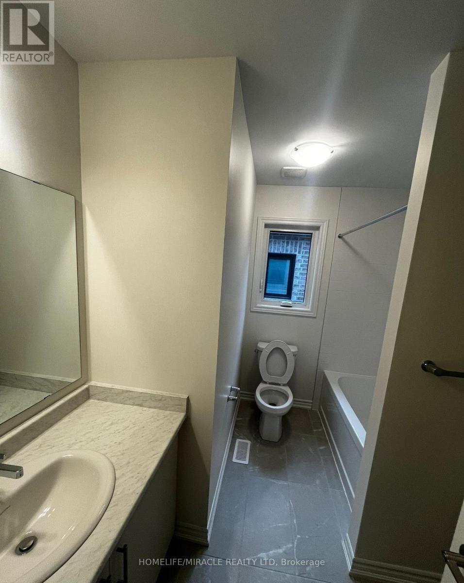 24 Phoenix Boulevard, Barrie, Ontario  L9J 0P6 - Photo 22 - S12727838