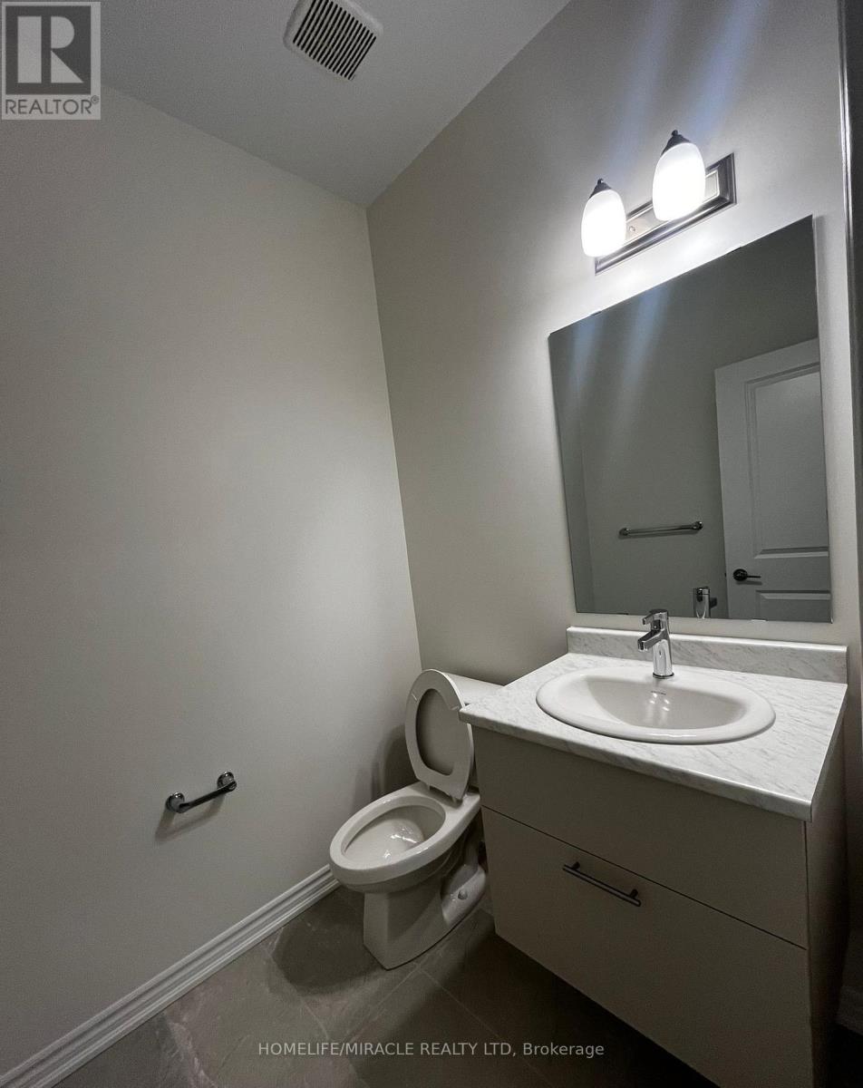 24 Phoenix Boulevard, Barrie, Ontario  L9J 0P6 - Photo 4 - S12727838