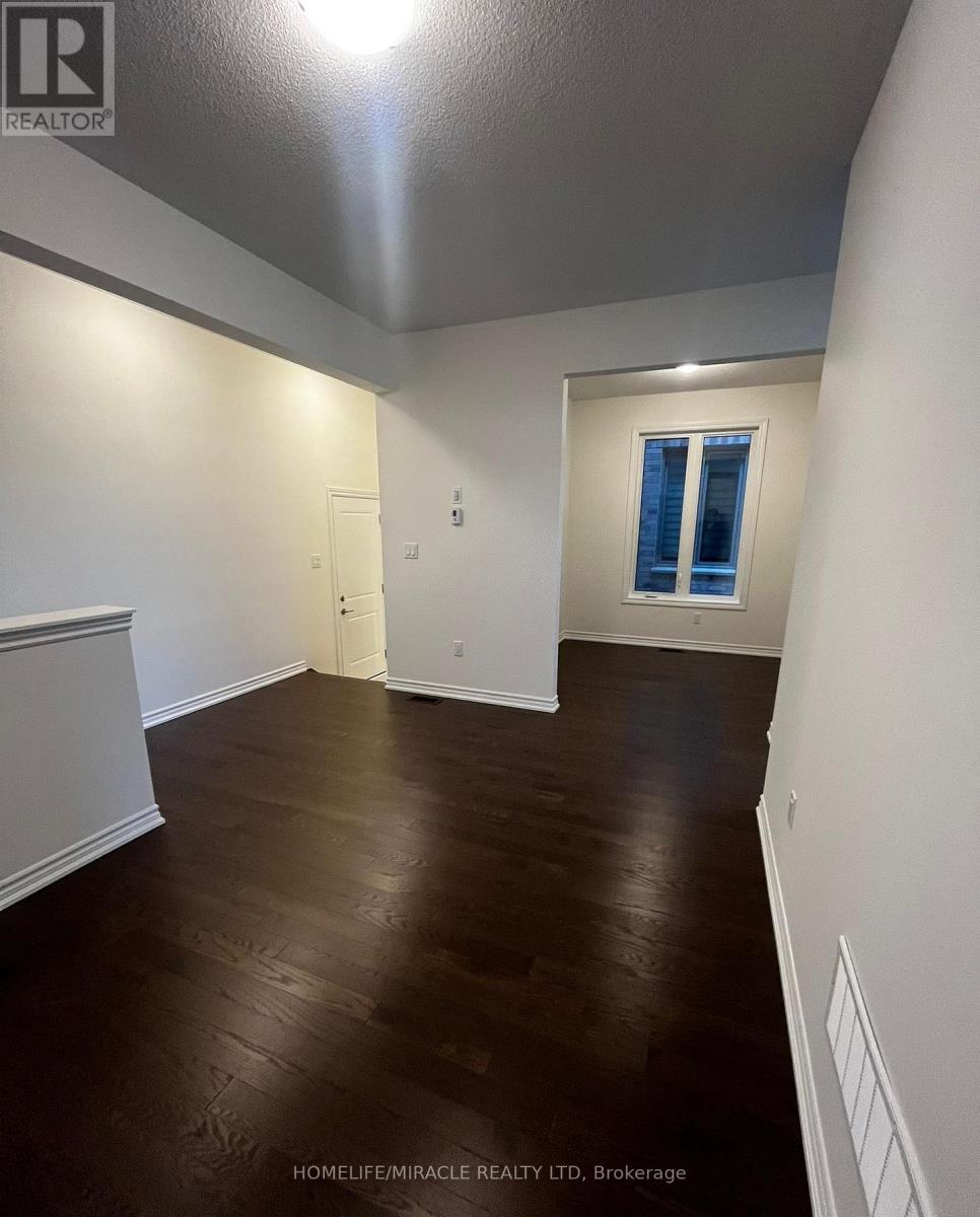 24 Phoenix Boulevard, Barrie, Ontario  L9J 0P6 - Photo 7 - S12727838