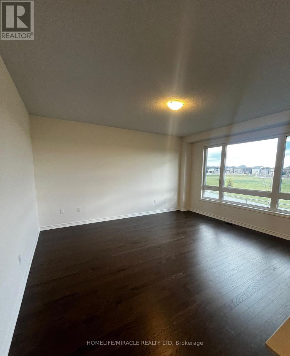 24 Phoenix Boulevard, Barrie, Ontario  L9J 0P6 - Photo 9 - S12727838