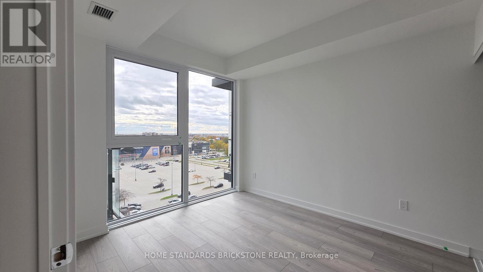 721 - 1007 The Queensway, Toronto, Ontario  M8Z 0H4 - Photo 11 - W12607472