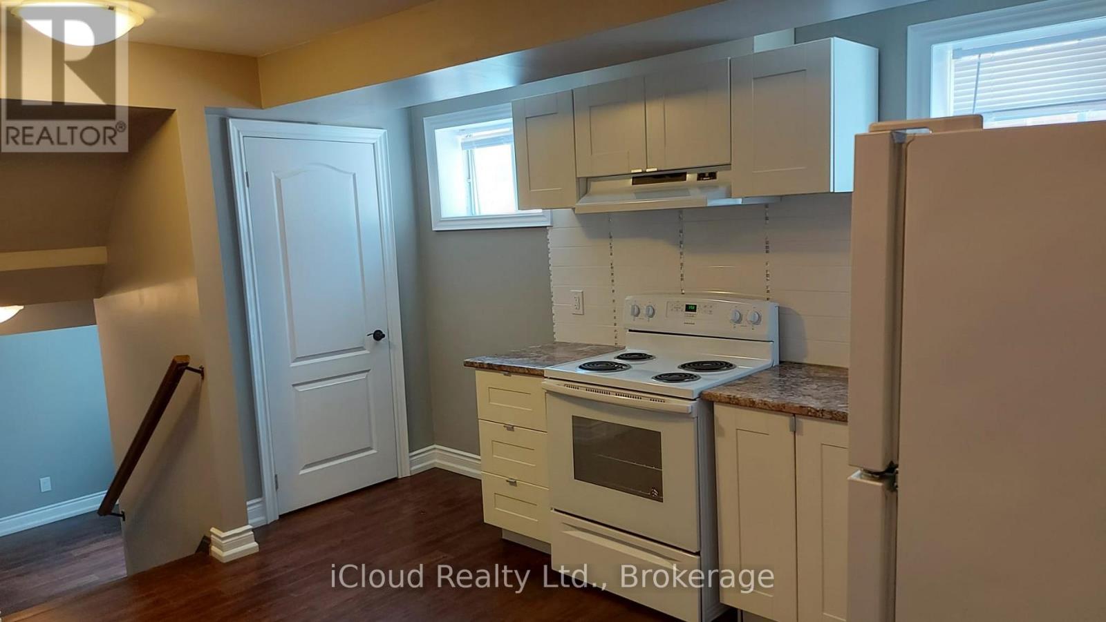 24 Histon Crescent, Brampton, Ontario  L6V 3R1 - Photo 3 - W12727842