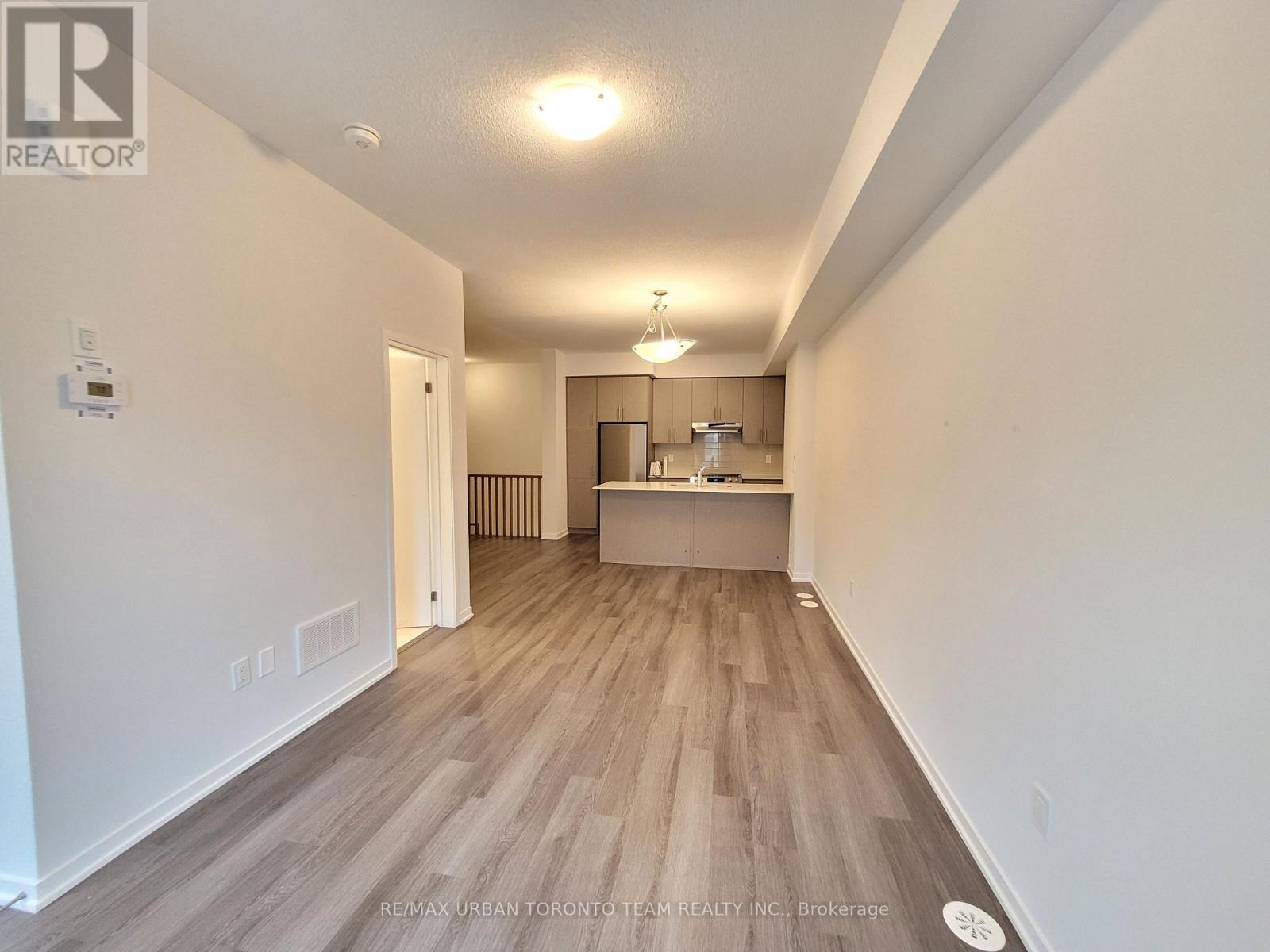 28 - 15 WILLIAM JACKSON WAY, Toronto, Ontario