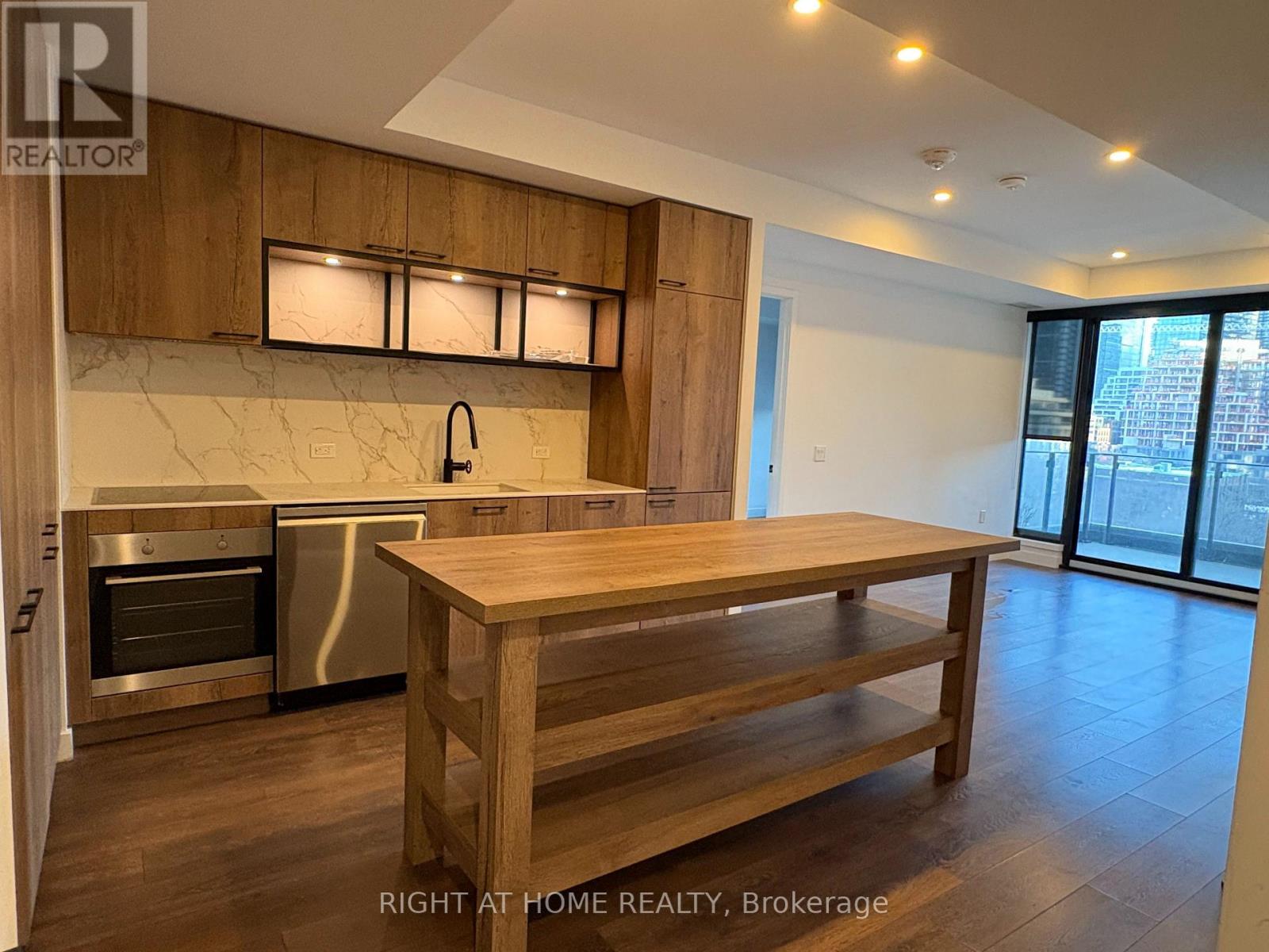 533 - 505 Richmond Street W, Toronto, Ontario  M5V 0P4 - Photo 3 - C12727850