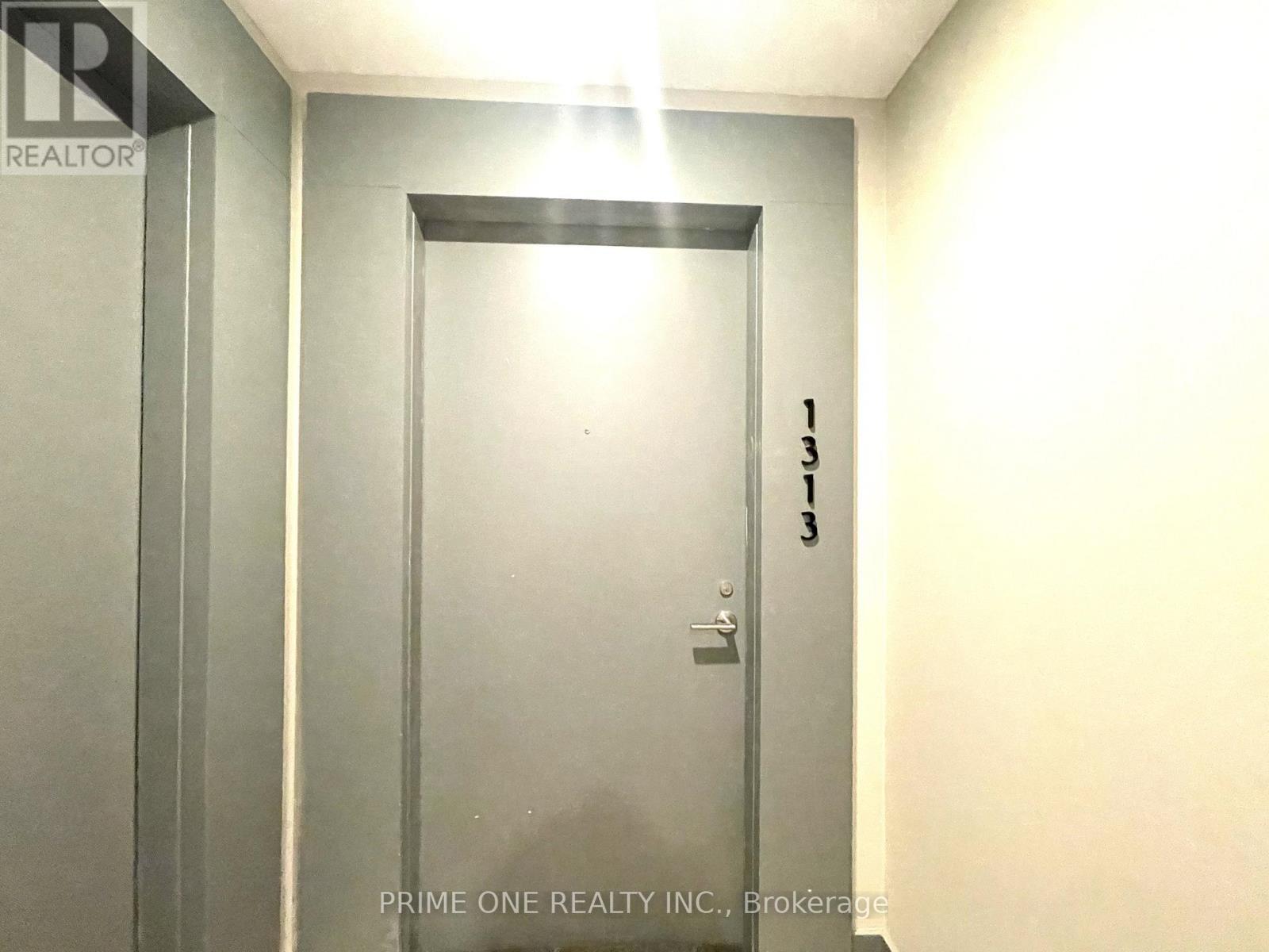 1313 - 20 O'neill Road, Toronto, Ontario  M3C 0R2 - Photo 3 - C12727854