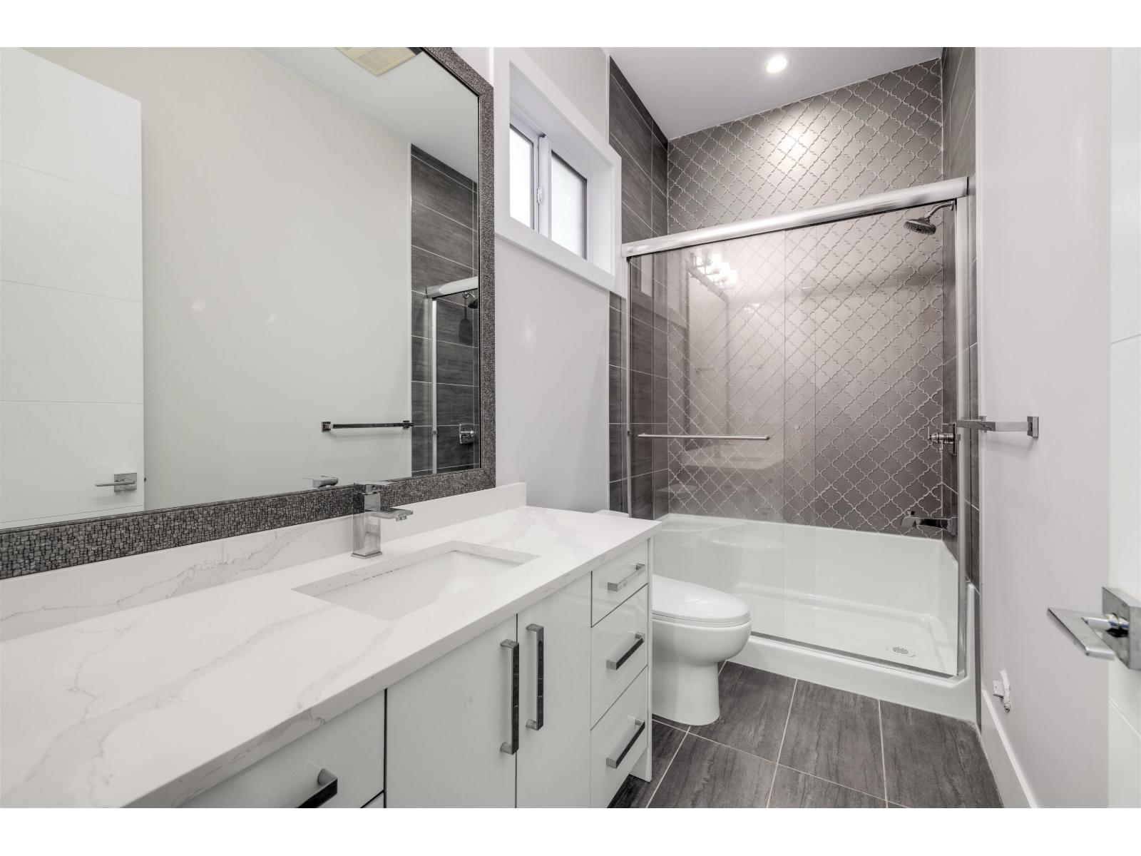 2071 165 Street, Surrey, British Columbia  V3Z 0X6 - Photo 9 - R3082772