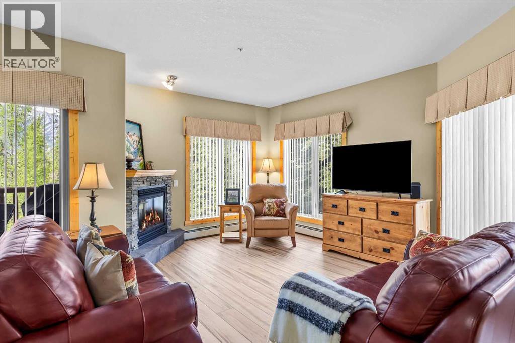 215, 175 Crossbow Place, Canmore, Alberta  T1W 3H7 - Photo 2 - A2278315