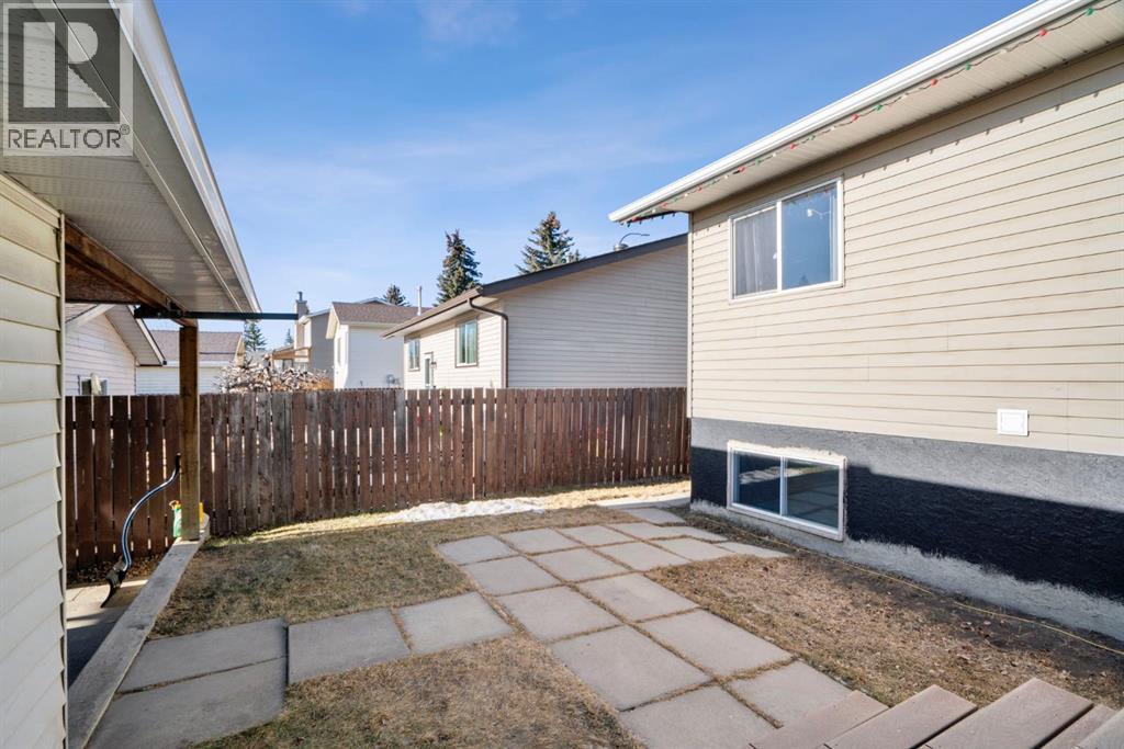 43 Applewood Drive Se, Calgary, Alberta  T2A 7L2 - Photo 35 - A2281245