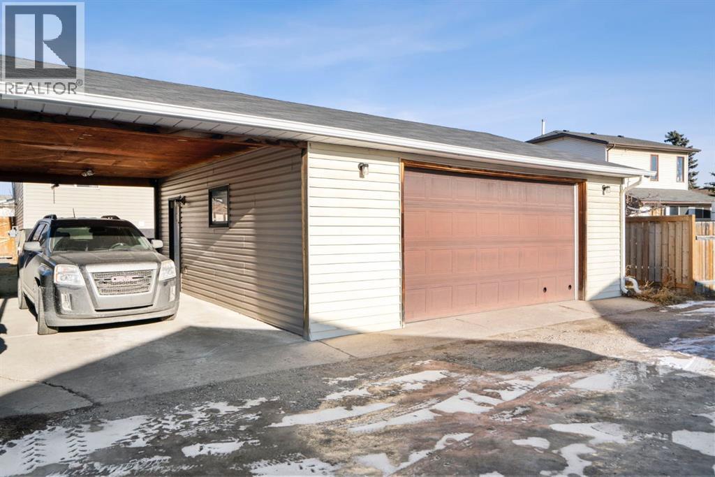 43 Applewood Drive Se, Calgary, Alberta  T2A 7L2 - Photo 30 - A2281245