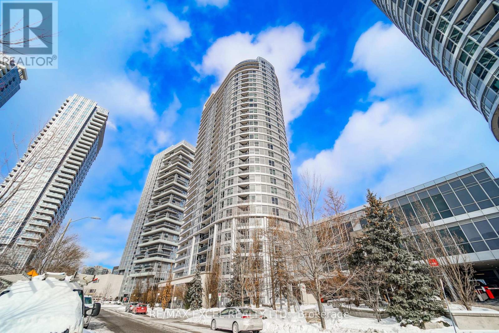 2118 - 181 VILLAGE GREEN SQUARE, Toronto, Ontario