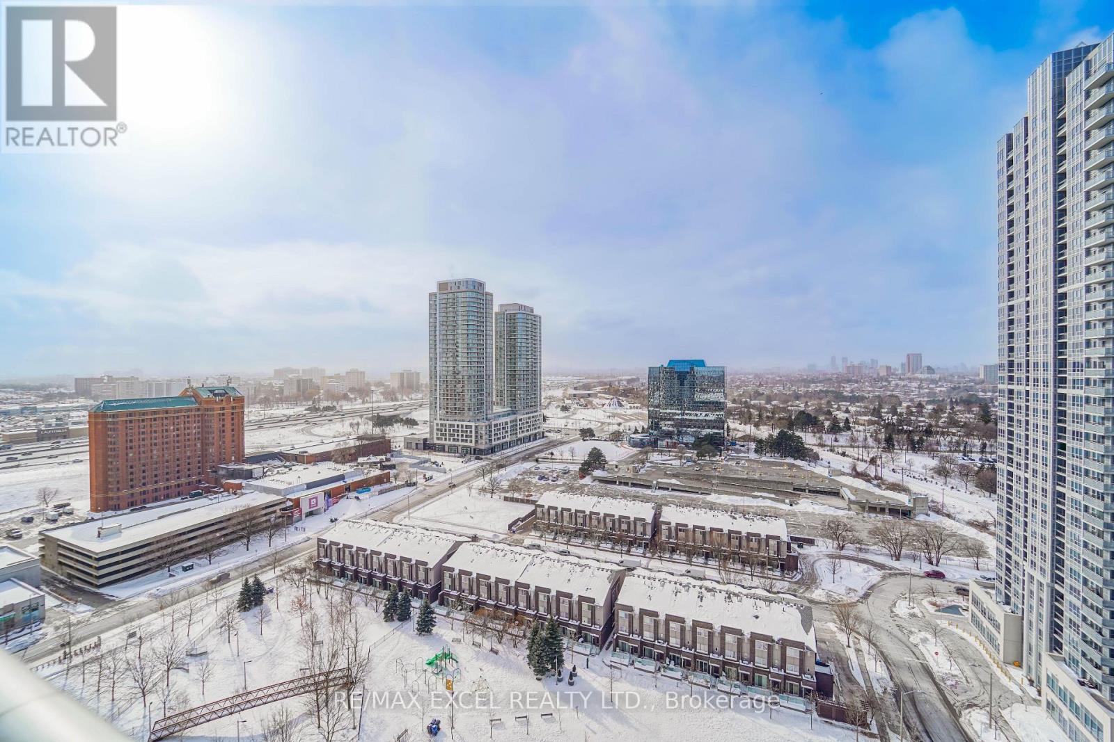 2118 - 181 Village Green Square, Toronto, Ontario  M1S 0K6 - Photo 2 - E12727872