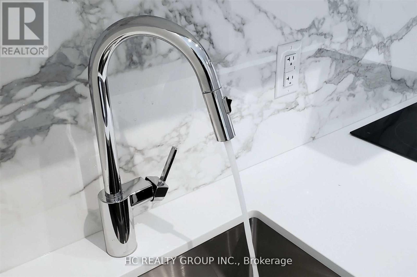 1109 - 10 Honeycrisp Crescent, Vaughan, Ontario  L4K 0M7 - Photo 10 - N12727882