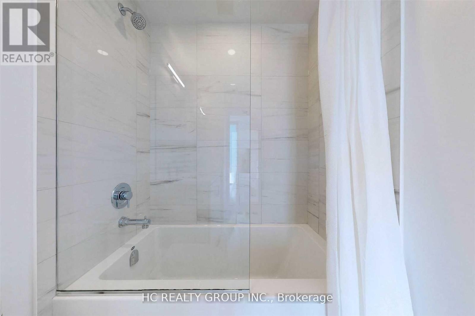 1109 - 10 Honeycrisp Crescent, Vaughan, Ontario  L4K 0M7 - Photo 17 - N12727882