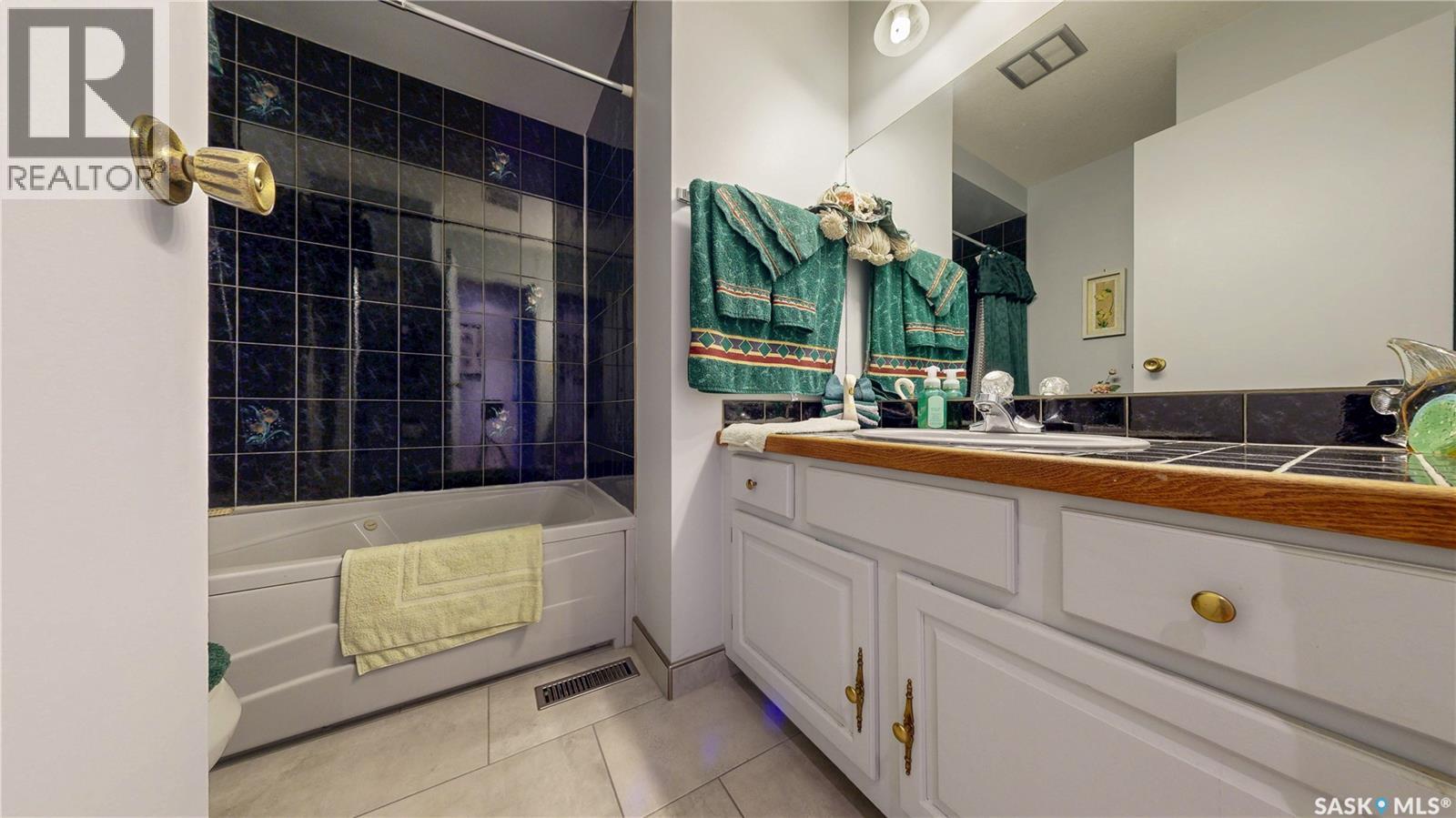 55 Metcalfe Road, Regina, Saskatchewan  S4V 0H6 - Photo 34 - SK020008