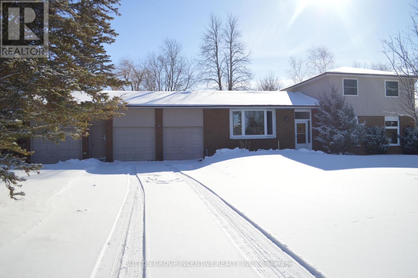 2717 Line 13 Line, Bradford West Gwillimbury, Ontario  L0L 1R0 - Photo 2 - N12428290