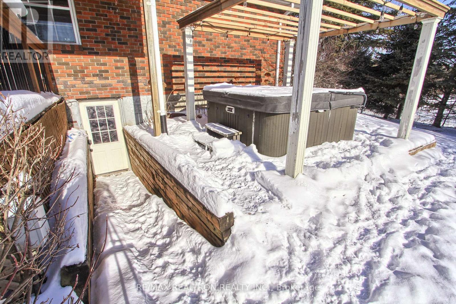 4881 Mount Albert Road, East Gwillimbury, Ontario  L0G 1M0 - Photo 34 - N12727480