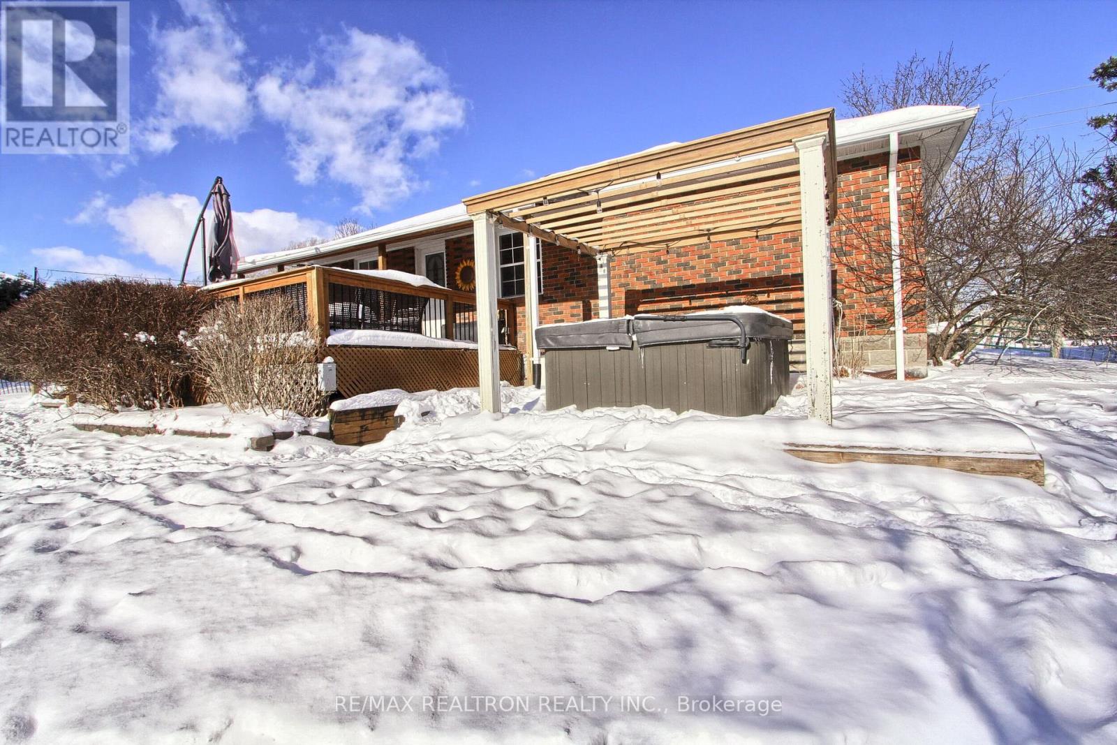 4881 Mount Albert Road, East Gwillimbury, Ontario  L0G 1M0 - Photo 31 - N12727480