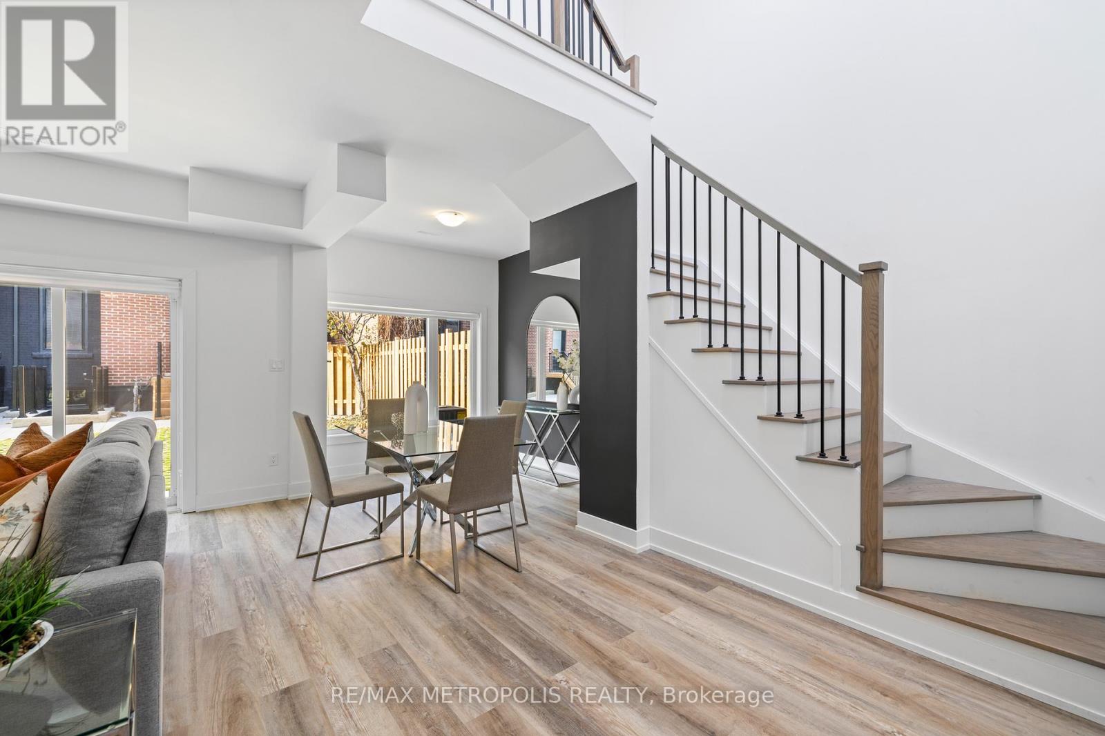 Laneway - 449 Lansdowne Avenue, Toronto, Ontario  M6H 3Y2 - Photo 14 - C12727910