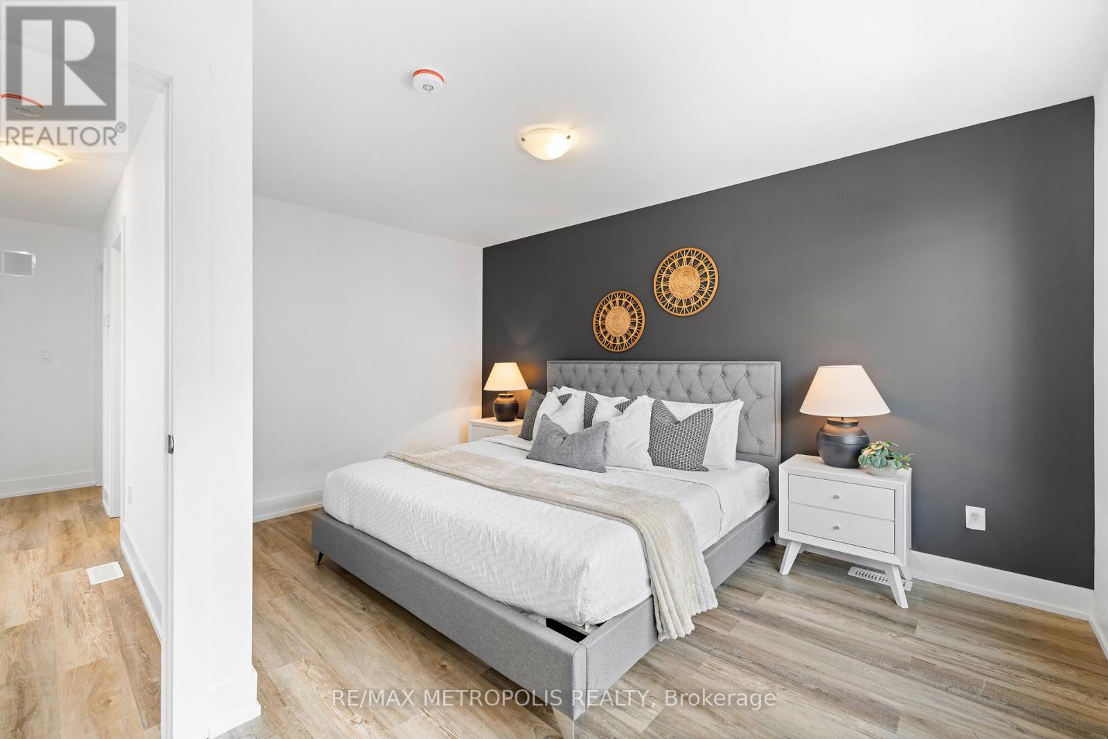 Laneway - 449 Lansdowne Avenue, Toronto, Ontario  M6H 3Y2 - Photo 15 - C12727910