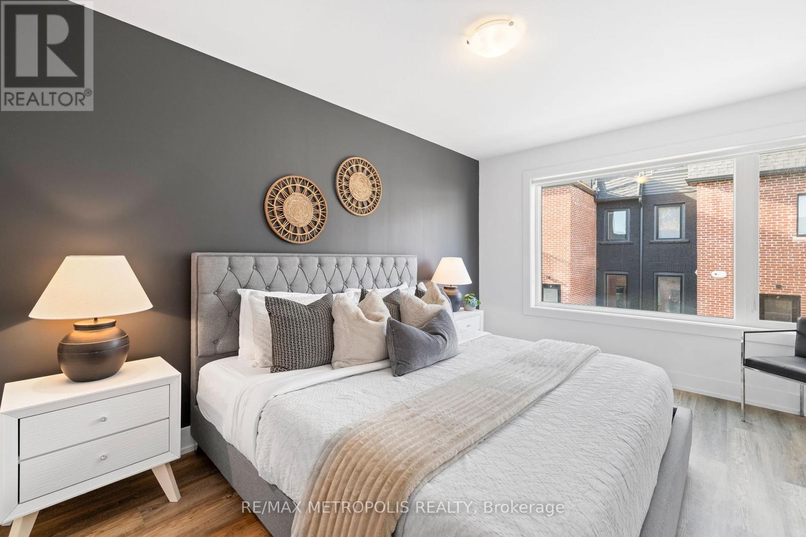 Laneway - 449 Lansdowne Avenue, Toronto, Ontario  M6H 3Y2 - Photo 16 - C12727910