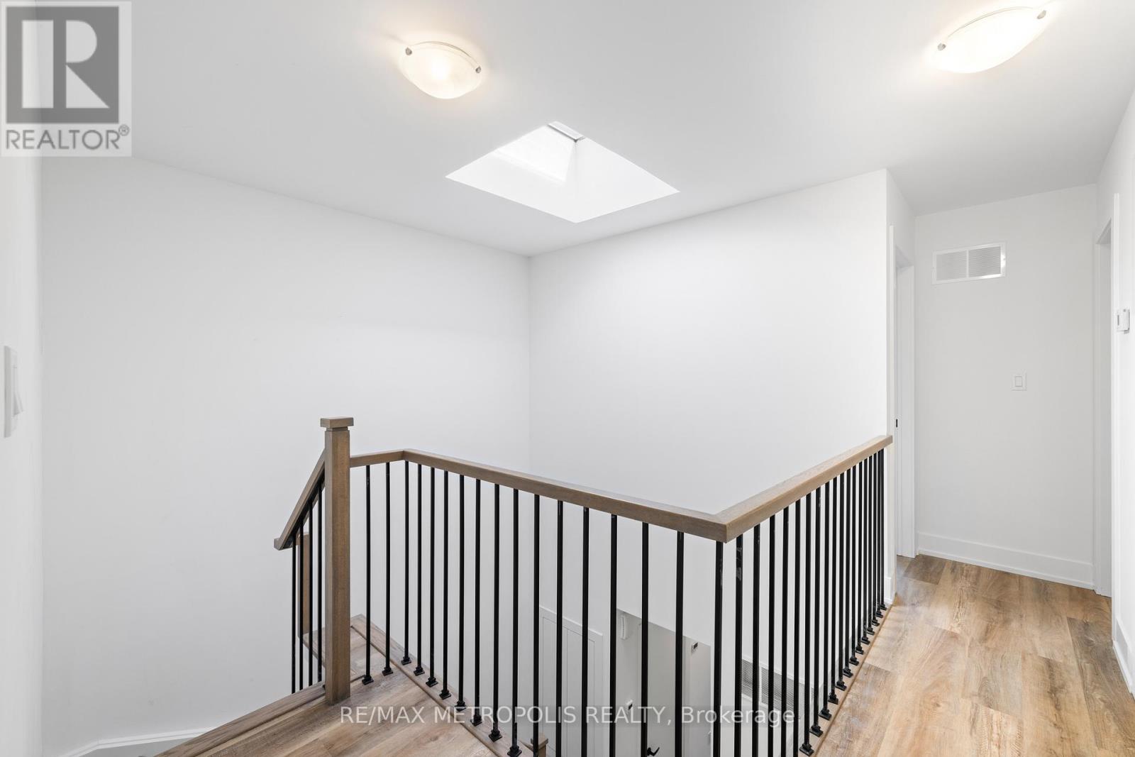 Laneway - 449 Lansdowne Avenue, Toronto, Ontario  M6H 3Y2 - Photo 21 - C12727910