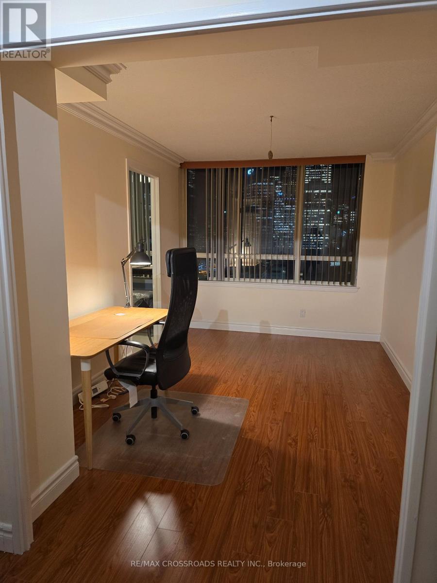 2508 - 633 Bay Street, Toronto, Ontario  M5G 2G4 - Photo 12 - C12727928