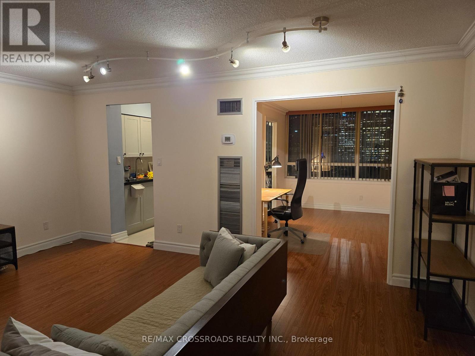 2508 - 633 Bay Street, Toronto, Ontario  M5G 2G4 - Photo 4 - C12727928
