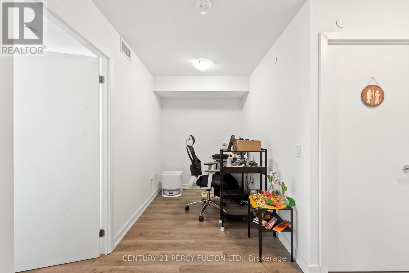 2201 - 1435 Celebration Drive, Pickering, Ontario  L1W 0C4 - Photo 13 - E12727908