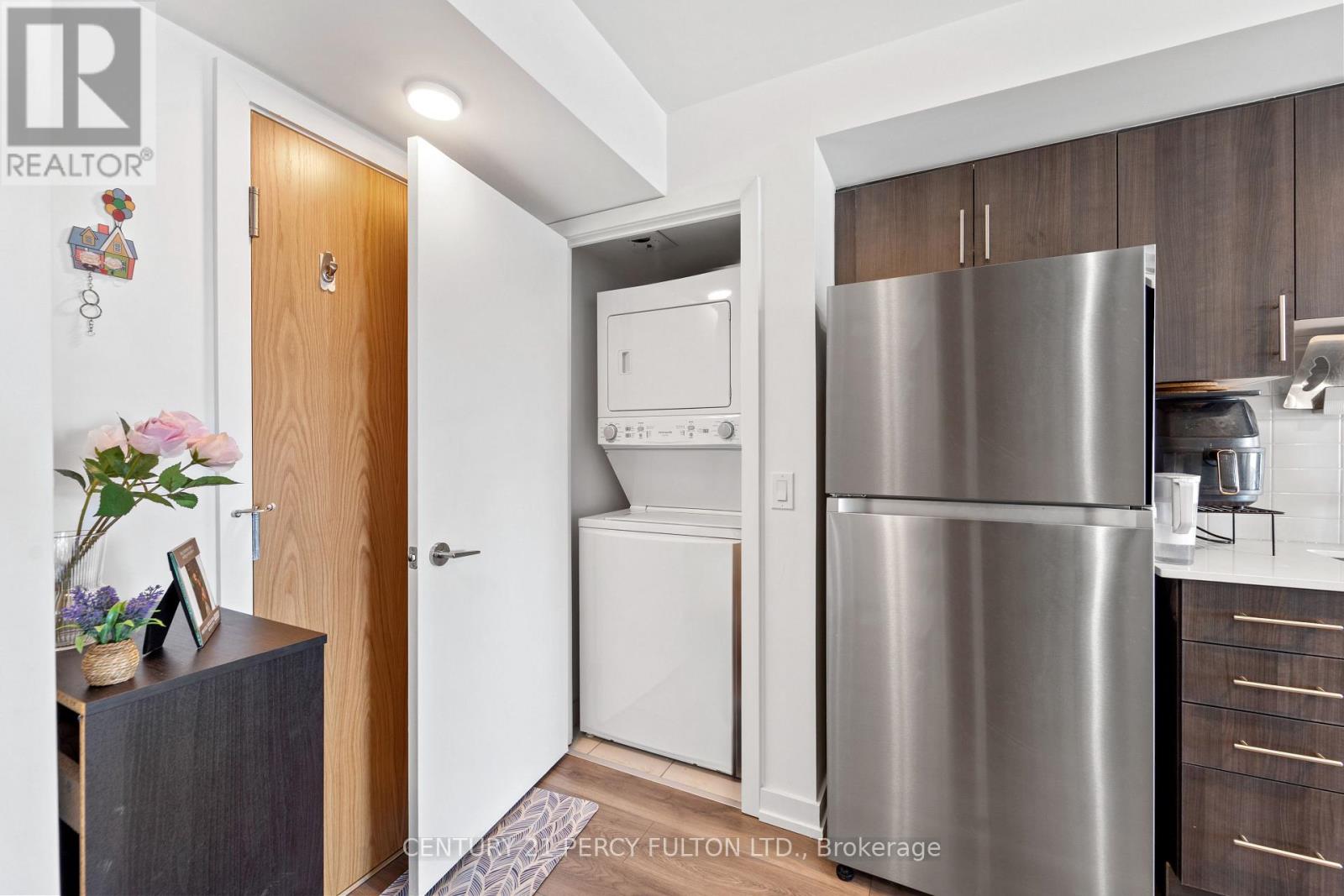 2201 - 1435 Celebration Drive, Pickering, Ontario  L1W 0C4 - Photo 18 - E12727908