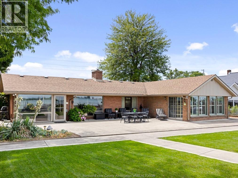 MLS# 26001873: 8280 Riverside Dr East, Windsor, Canada