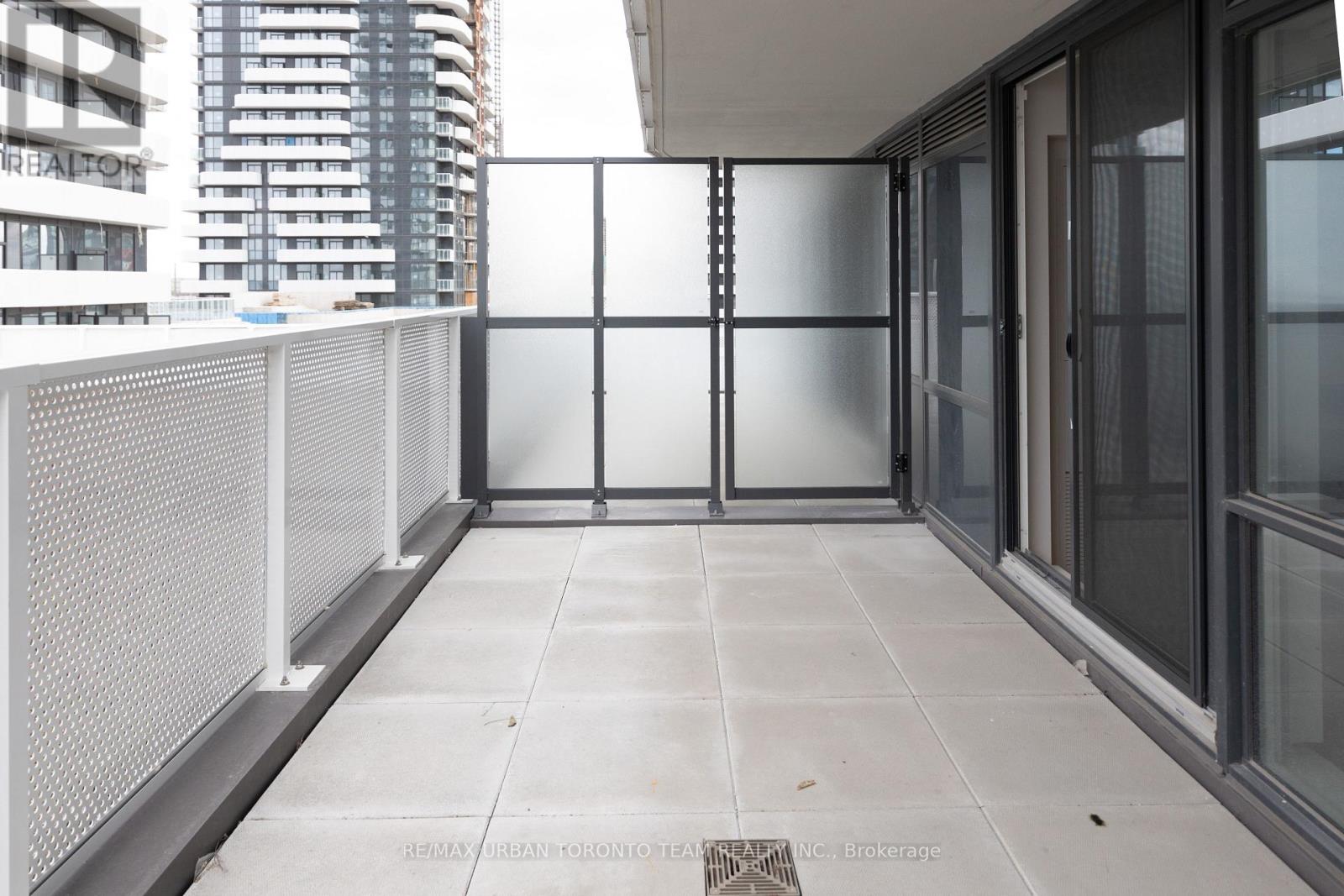 712 - 195 Commerce Street, Vaughan, Ontario  L4K 5Z7 - Photo 8 - N12727926