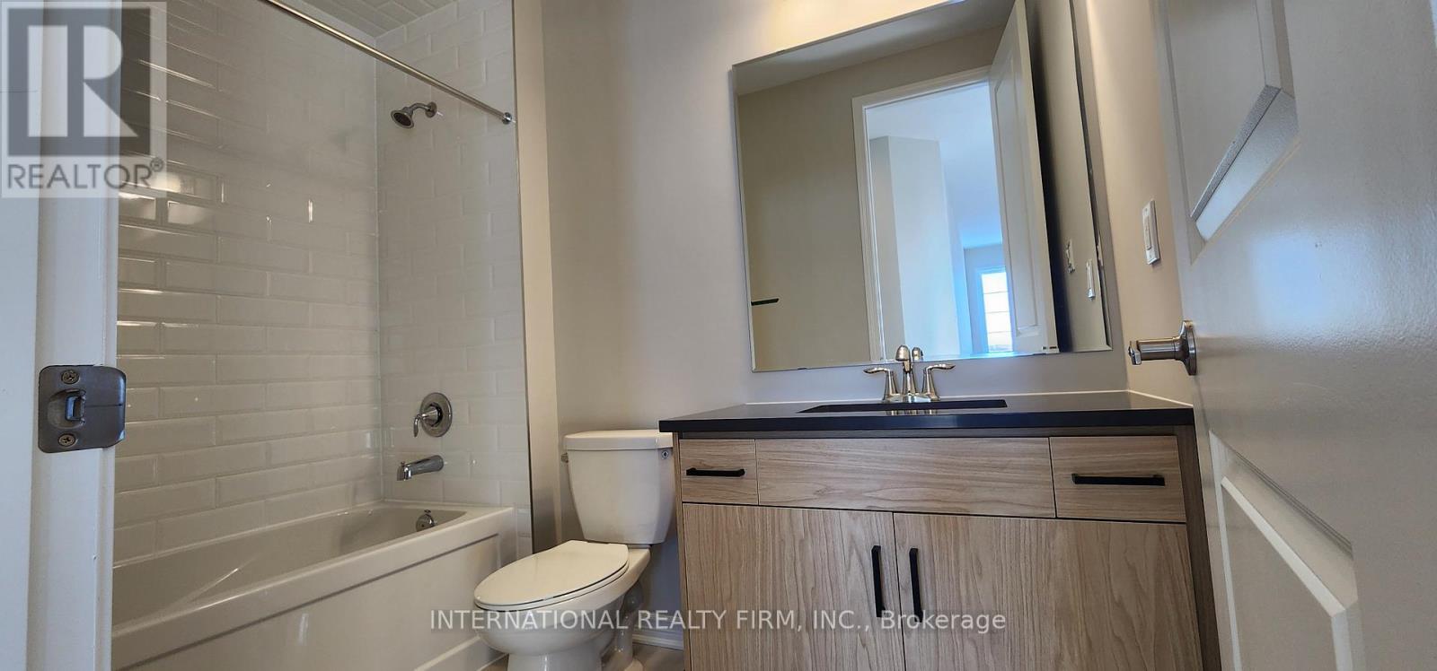 1260 Maverick Way Maverick Way, Oakville, Ontario  L6H 8B2 - Photo 12 - W12727916