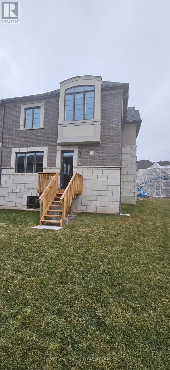 1260 Maverick Way Maverick Way, Oakville, Ontario  L6H 8B2 - Photo 3 - W12727916