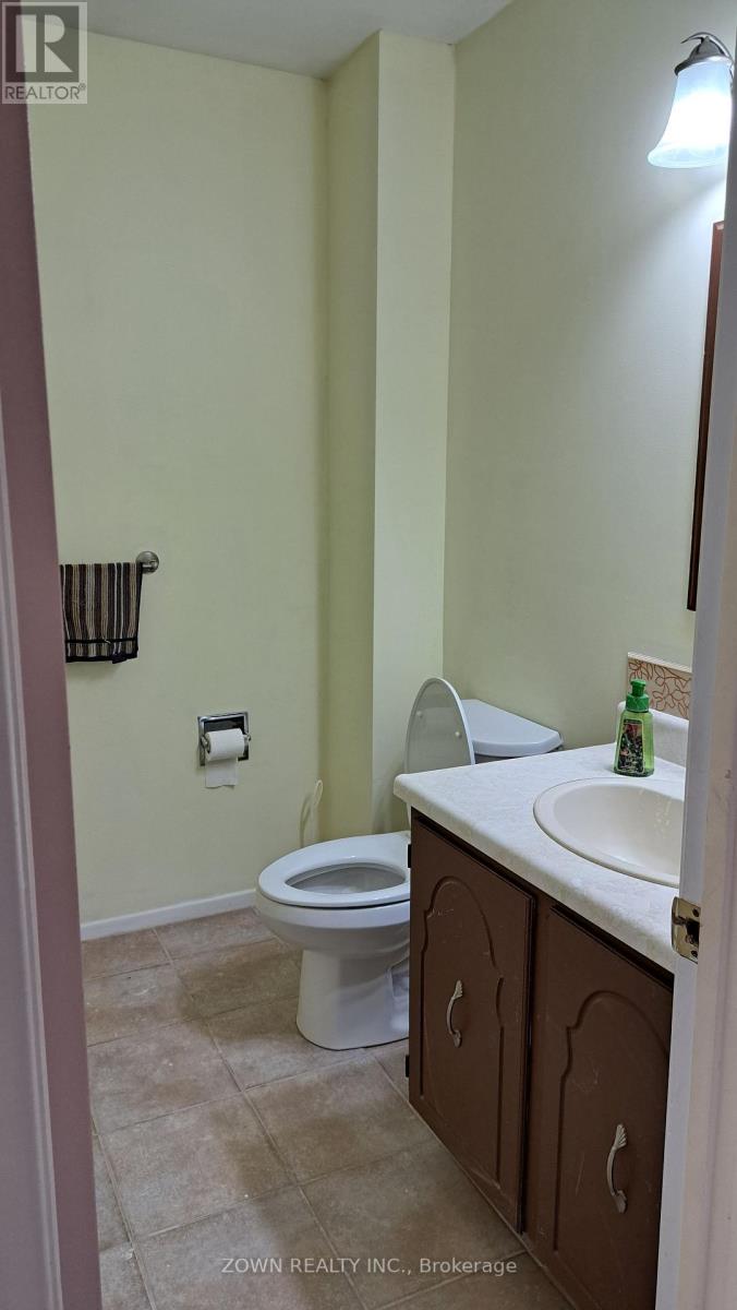 72 Norbert Road, Brampton, Ontario  L6Y 2K1 - Photo 12 - W12727920