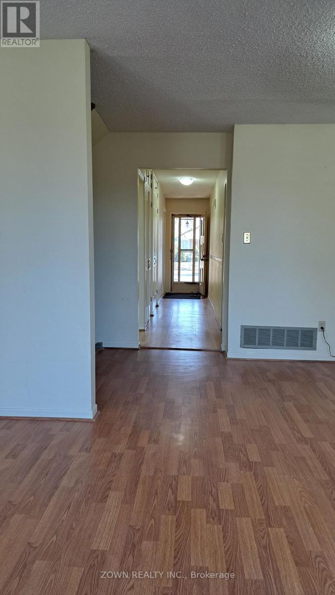 72 Norbert Road, Brampton, Ontario  L6Y 2K1 - Photo 3 - W12727920