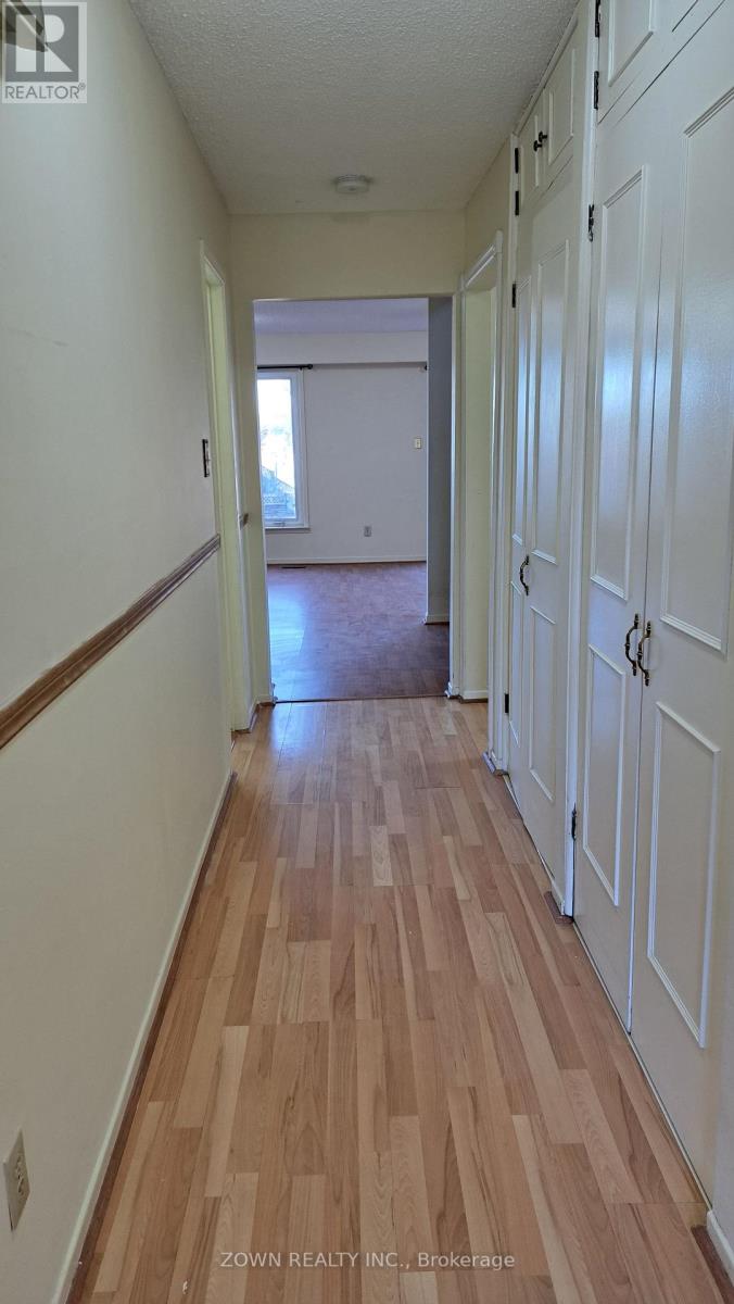 72 Norbert Road, Brampton, Ontario  L6Y 2K1 - Photo 8 - W12727920