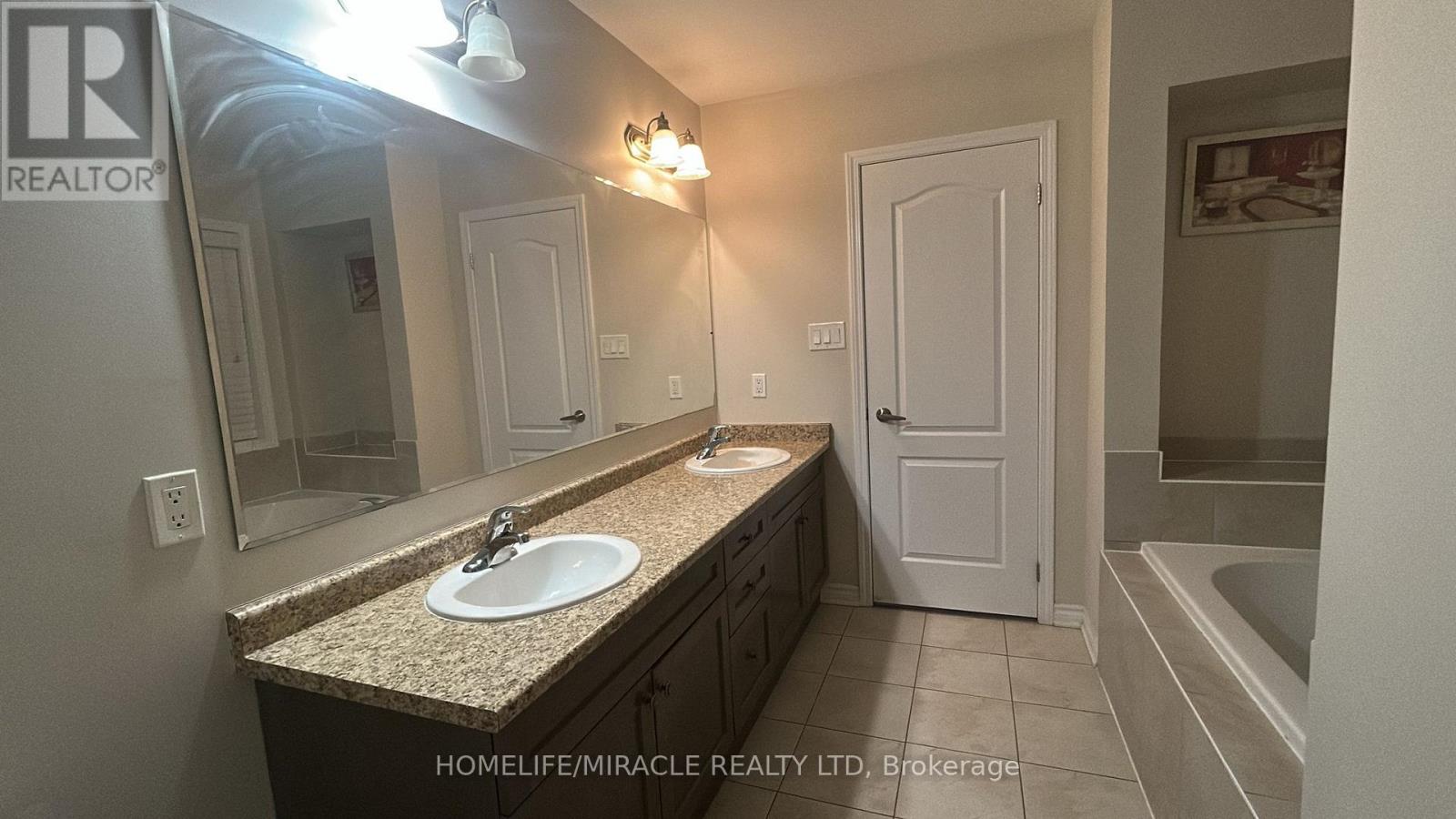 14 Lothbury Drive, Brampton, Ontario  L7A 4G7 - Photo 20 - W12727922