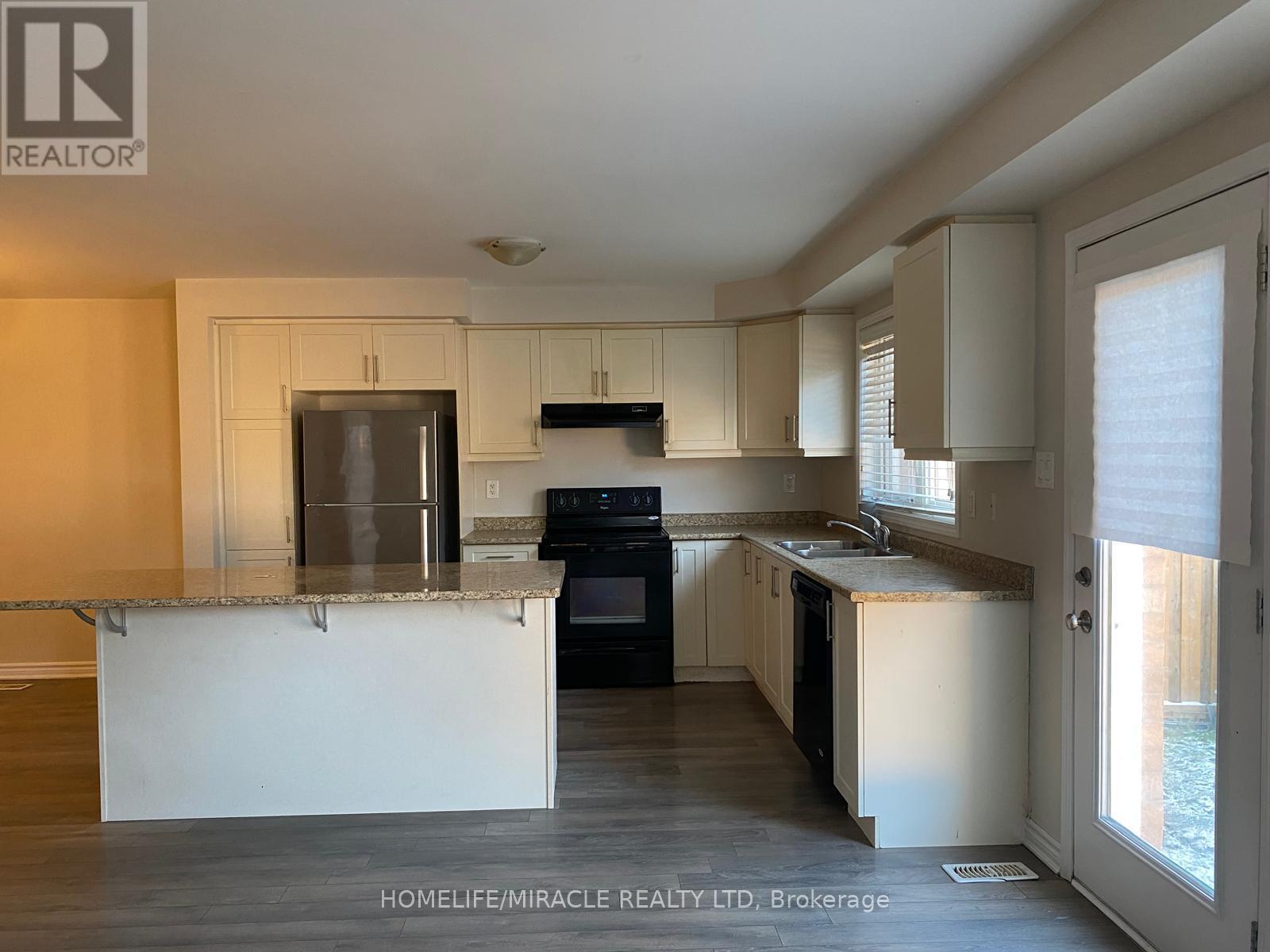 14 Lothbury Drive, Brampton, Ontario  L7A 4G7 - Photo 5 - W12727922