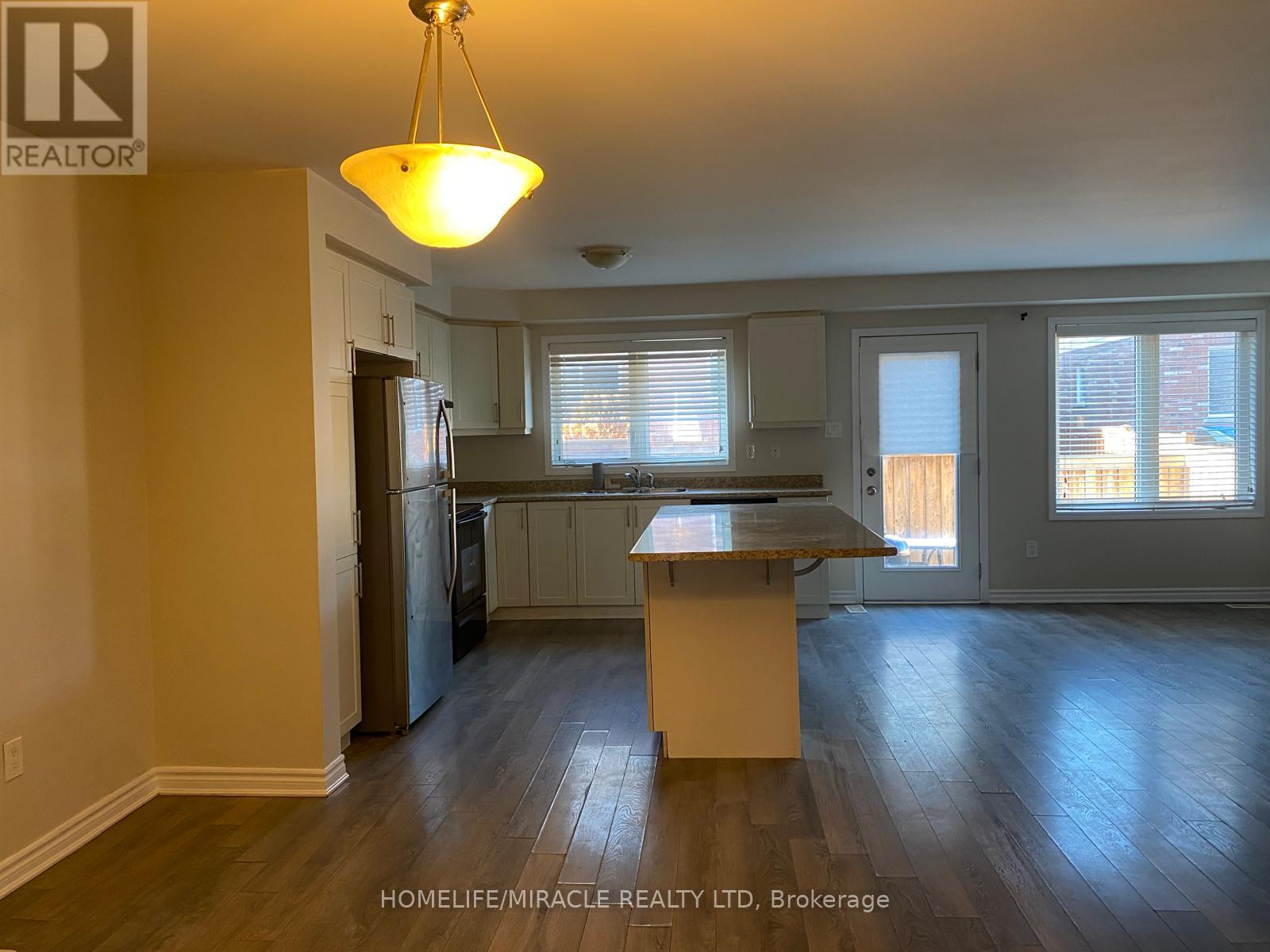 14 Lothbury Drive, Brampton, Ontario  L7A 4G7 - Photo 7 - W12727922