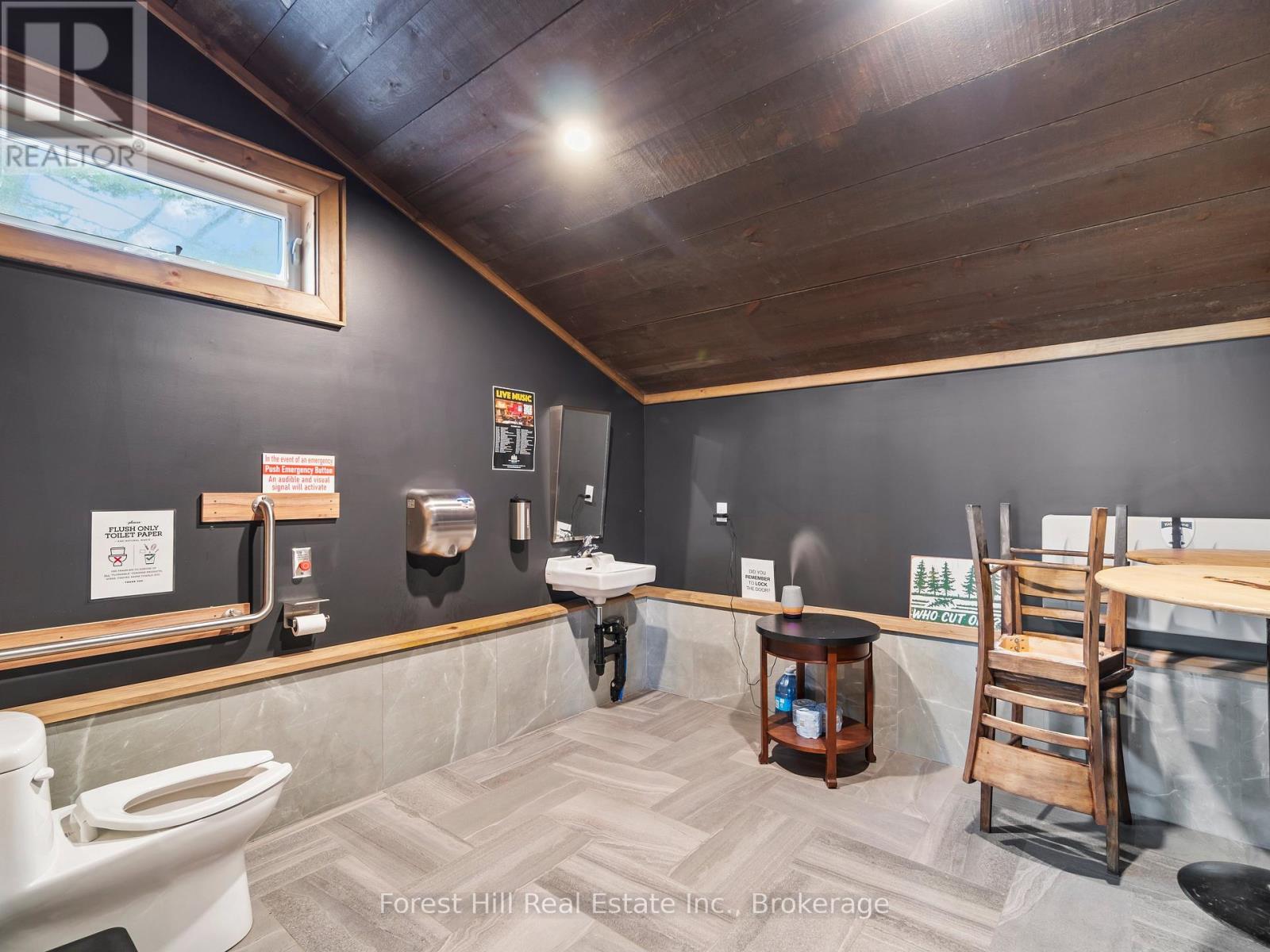 1326 Kawagama Lake Road, Algonquin Highlands, Ontario  P0A 1E0 - Photo 21 - X12727956