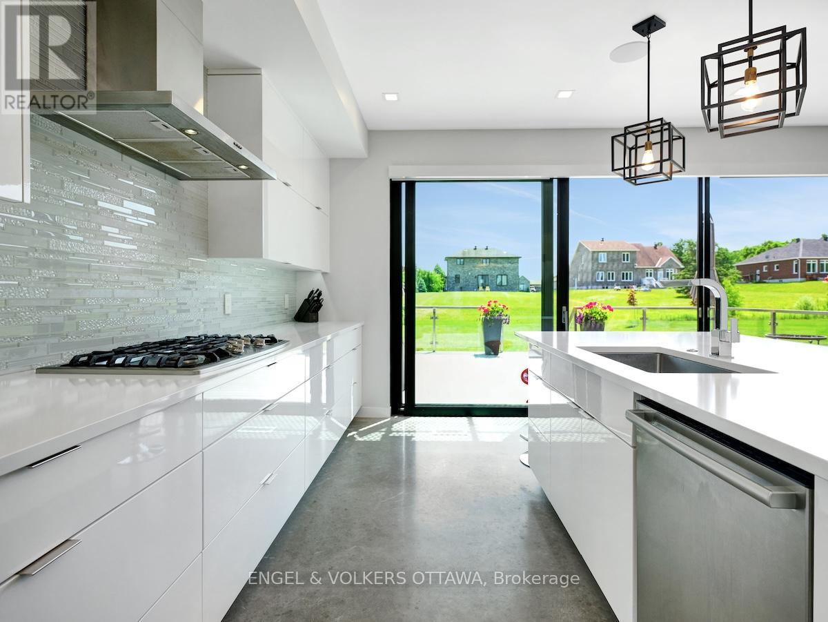 46 Forest Hill Road, South Stormont, Ontario  K0C 1P0 - Photo 17 - X12341342