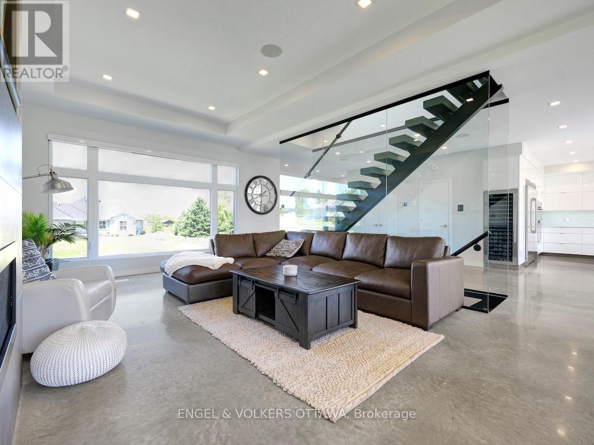 46 Forest Hill Road, South Stormont, Ontario  K0C 1P0 - Photo 11 - X12341342