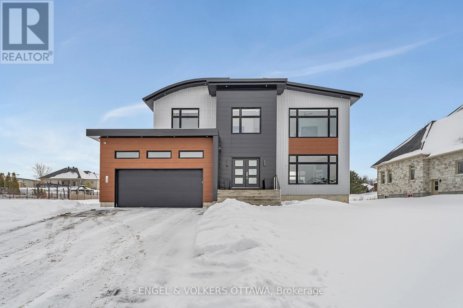 46 FOREST HILL ROAD, South Stormont, Ontario