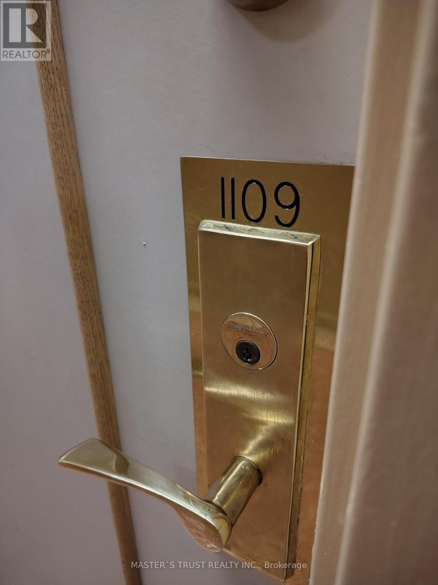 1109 - 25 Grenville Street, Toronto, Ontario  M4Y 2X5 - Photo 5 - C12727942