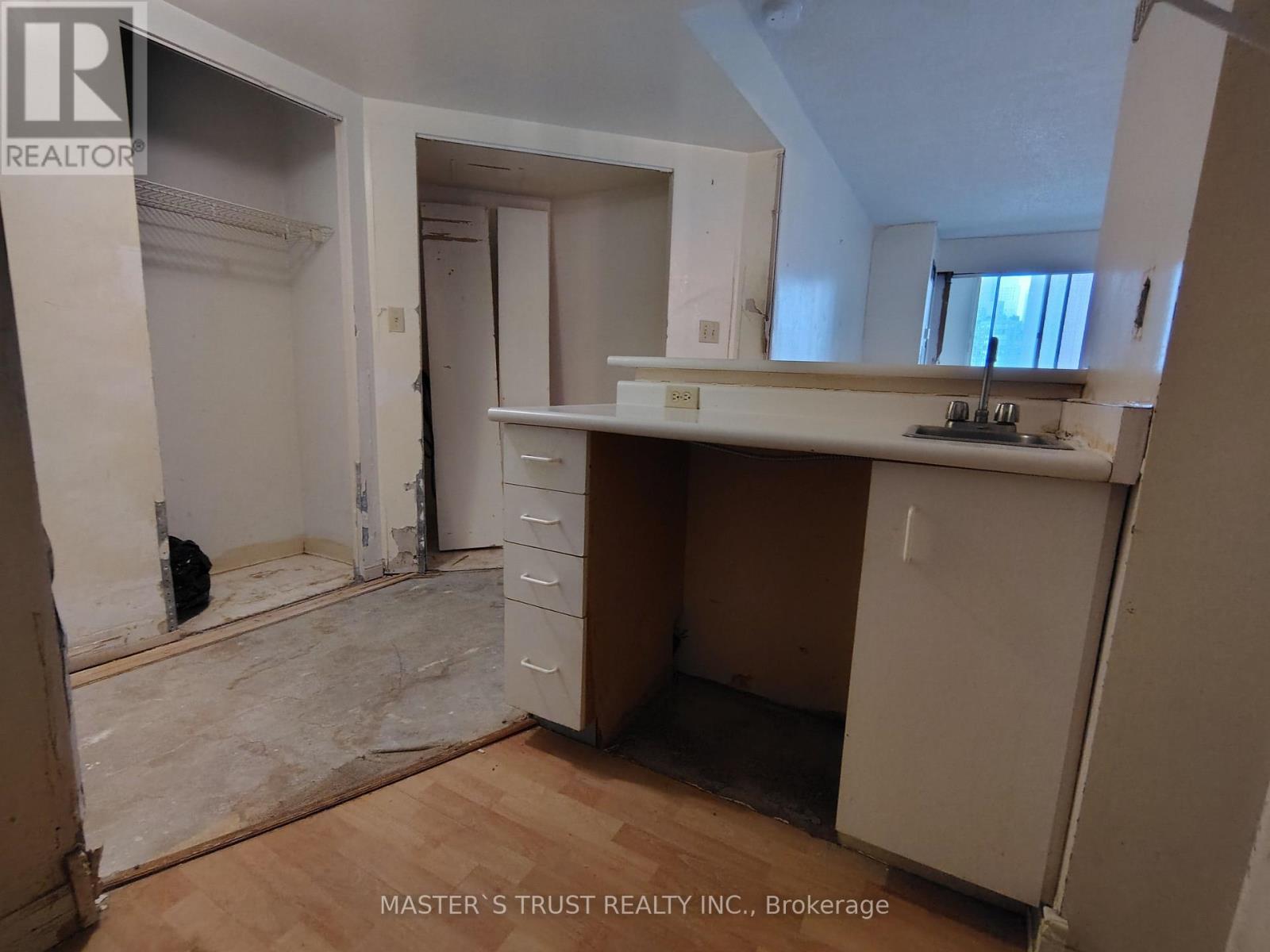 1109 - 25 Grenville Street, Toronto, Ontario  M4Y 2X5 - Photo 9 - C12727942