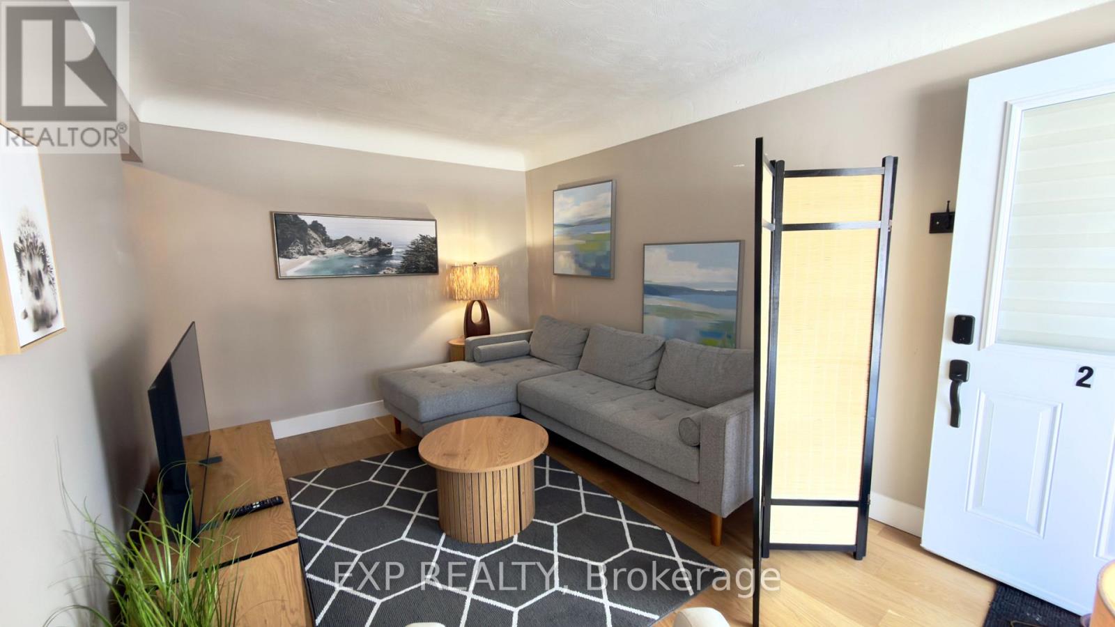 1515 Dufferin Street, Whitby, Ontario  L1N 1B3 - Photo 3 - E12727950