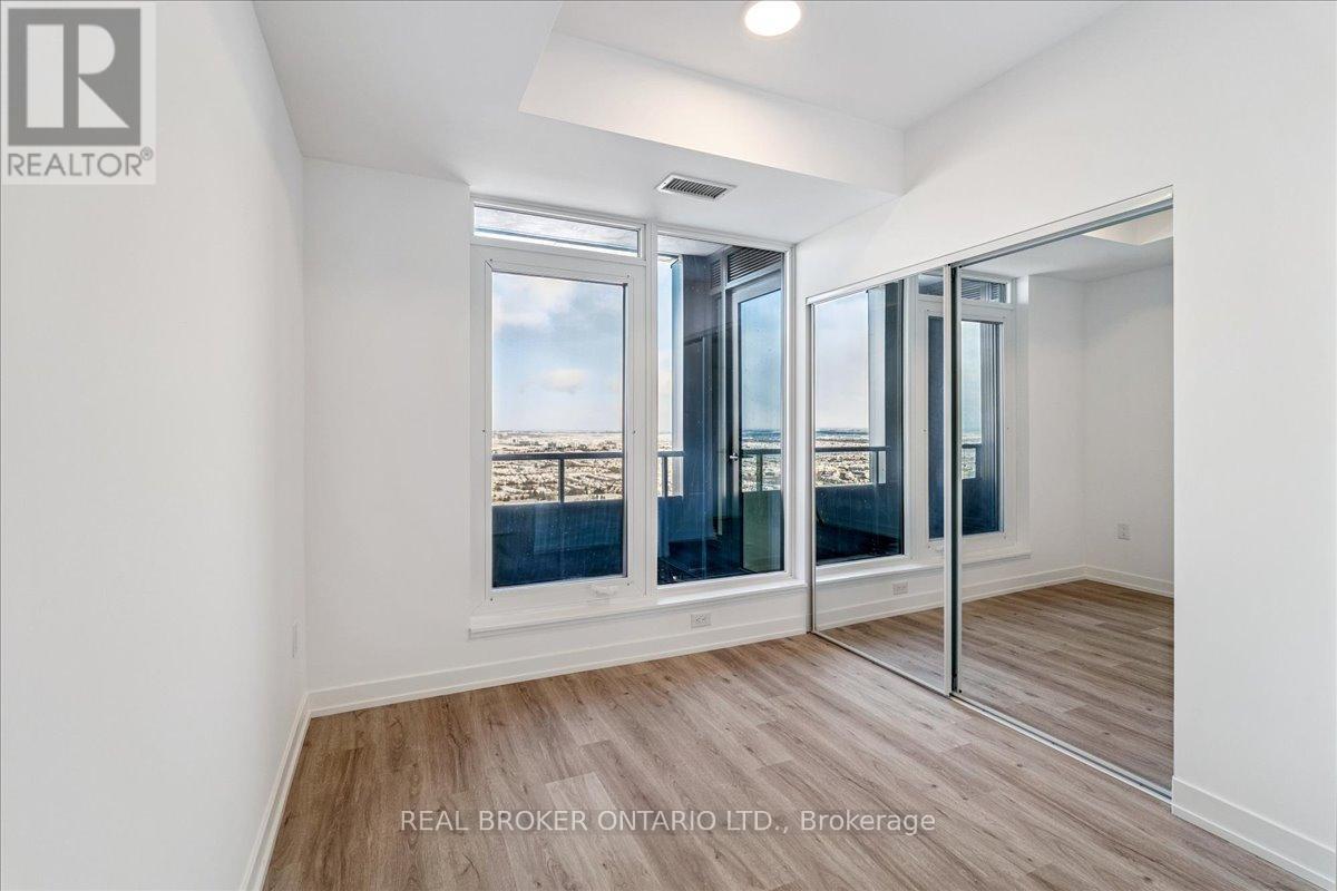 4703 - 395 Square One Drive, Mississauga, Ontario  L5B 0C6 - Photo 4 - W12727932