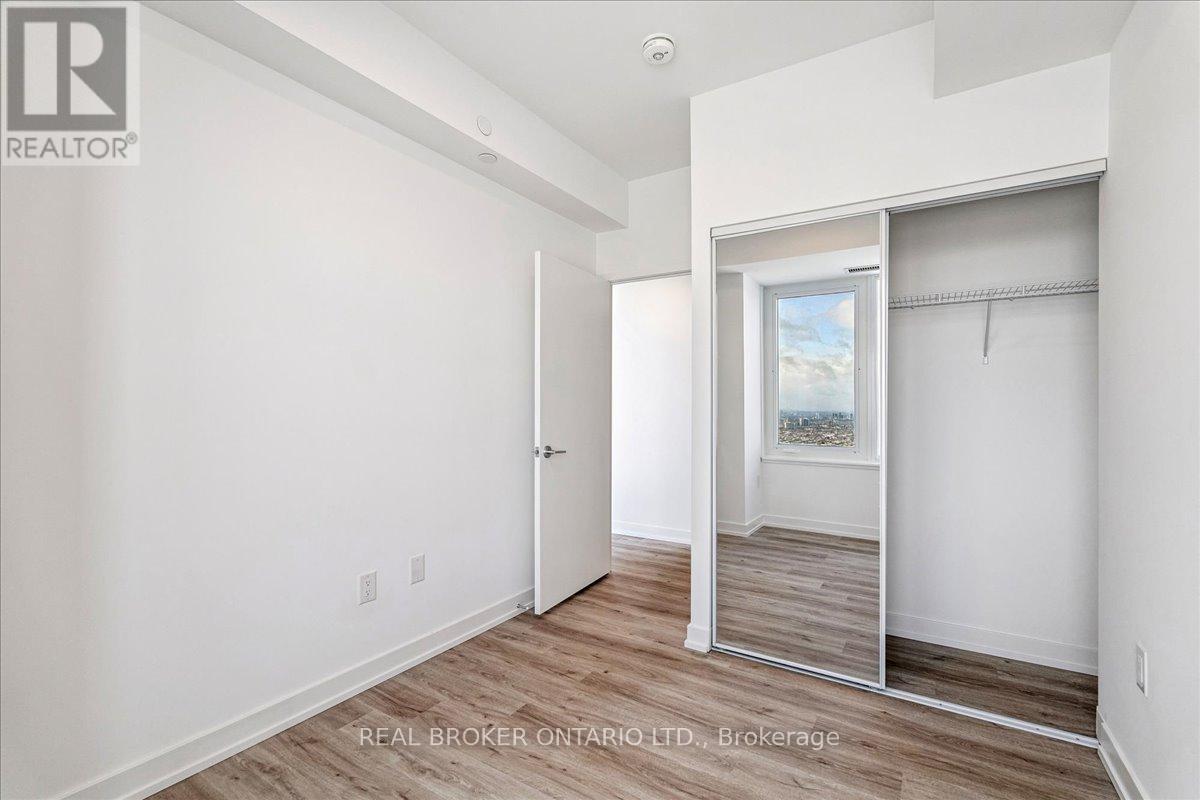 4703 - 395 Square One Drive, Mississauga, Ontario  L5B 0C6 - Photo 6 - W12727932